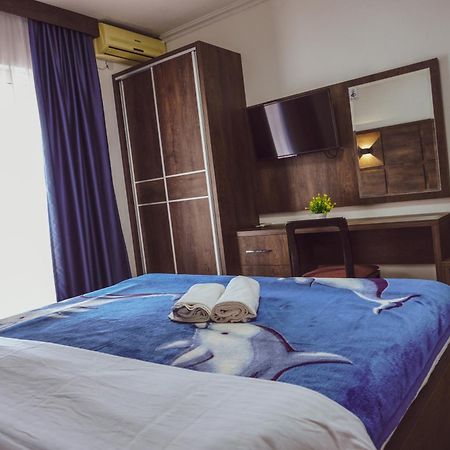 Sun Apartments Улцин Екстериор снимка