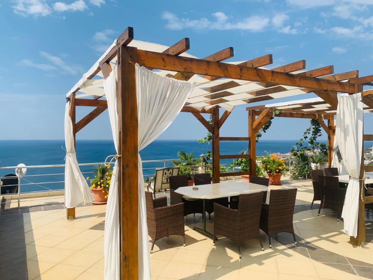 Sun Apartments Улцин Екстериор снимка