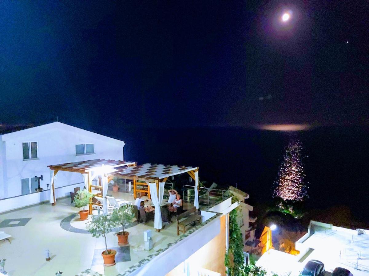 Sun Apartments Улцин Екстериор снимка