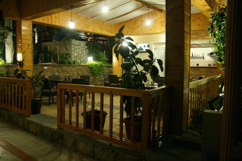 Sun Apartments Улцин Екстериор снимка