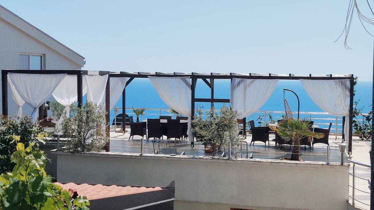 Sun Apartments Улцин Екстериор снимка