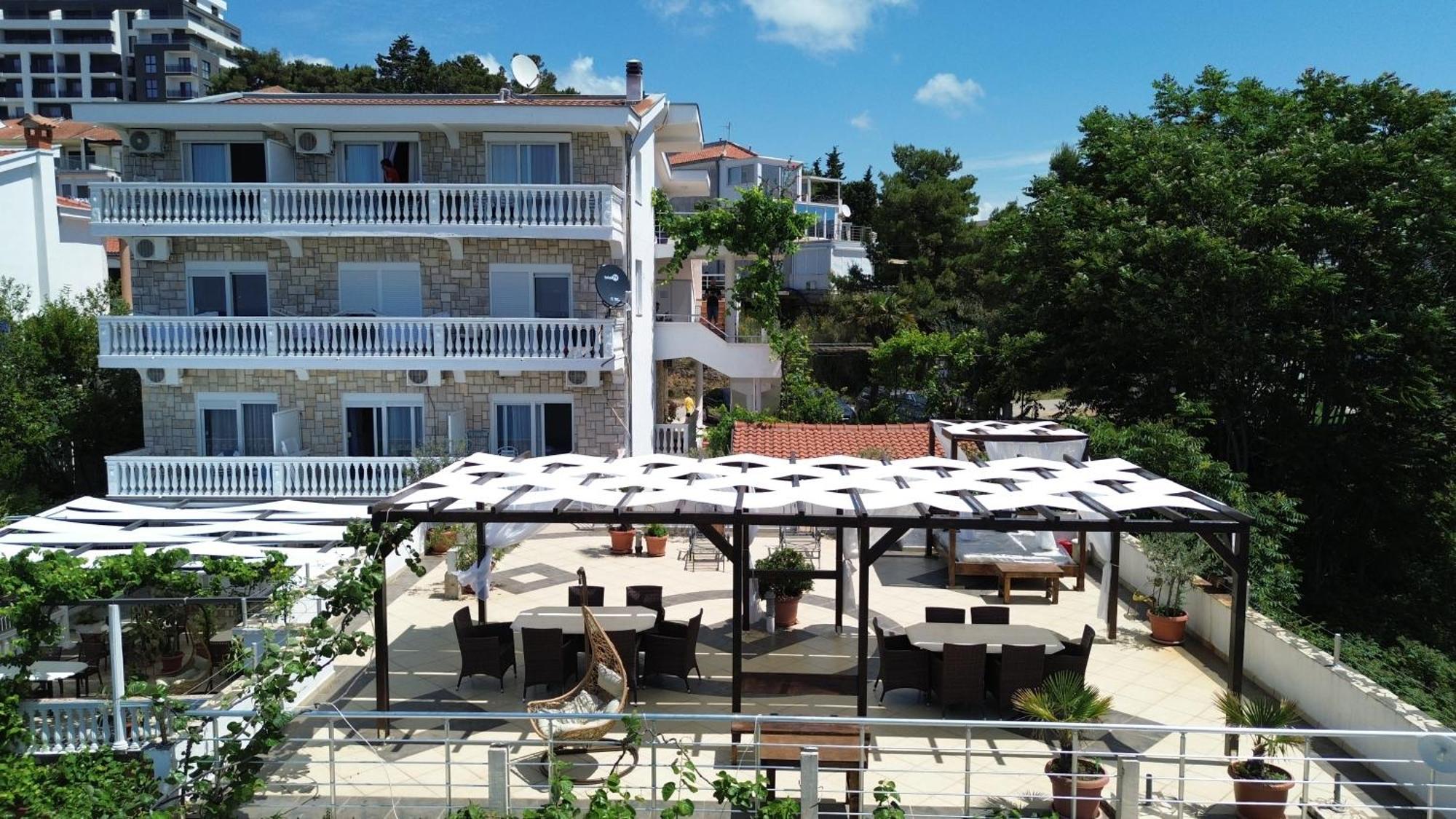 Sun Apartments Улцин Екстериор снимка