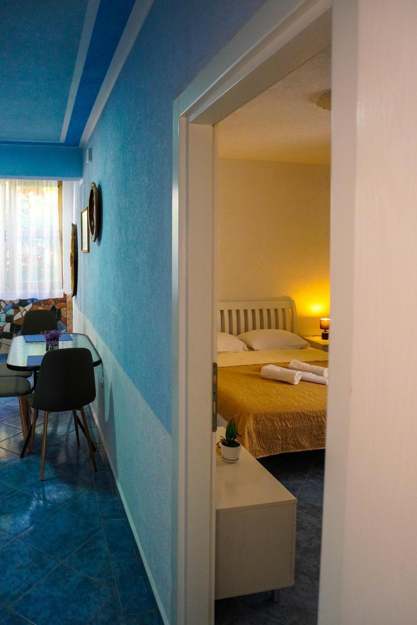 Sun Apartments Улцин Екстериор снимка